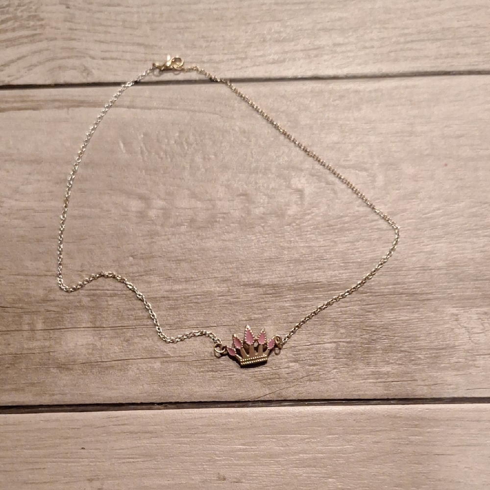 🍁Elegant Pink Crown Necklace🐬